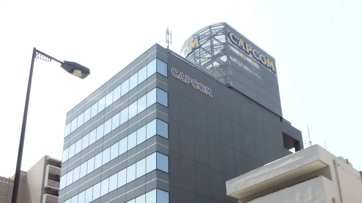 Capcom merkez binasının cephesindeki CAPCOM tabelaları
