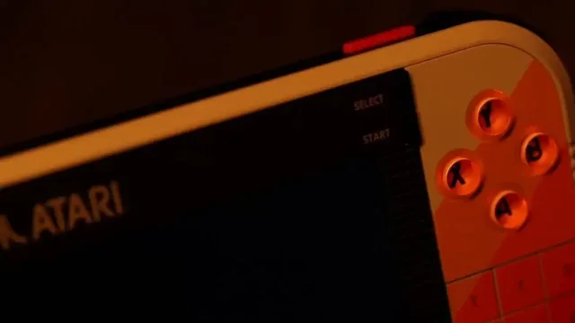 Retro Tutkunları için Atari'nin Yeni Taşınabilir Konsolu: Gamestation Go