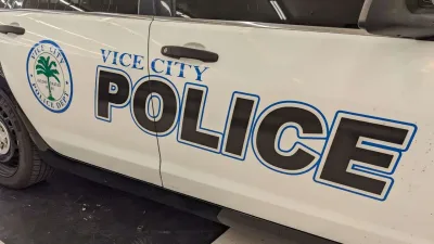 GTA 6 Koleksiyoncularına Fırsat: Vice City Polis Aracı Satışa Çıktı