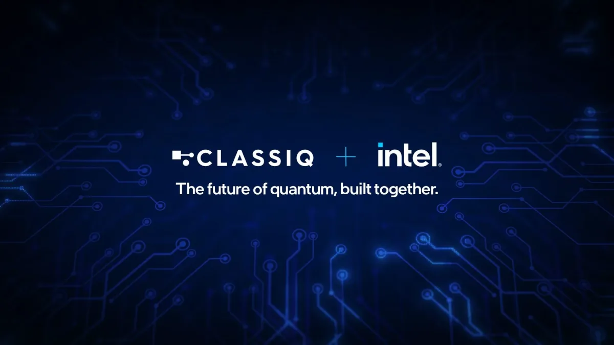 Mavi devre desenli zeminde Classiq ve Intel logoları