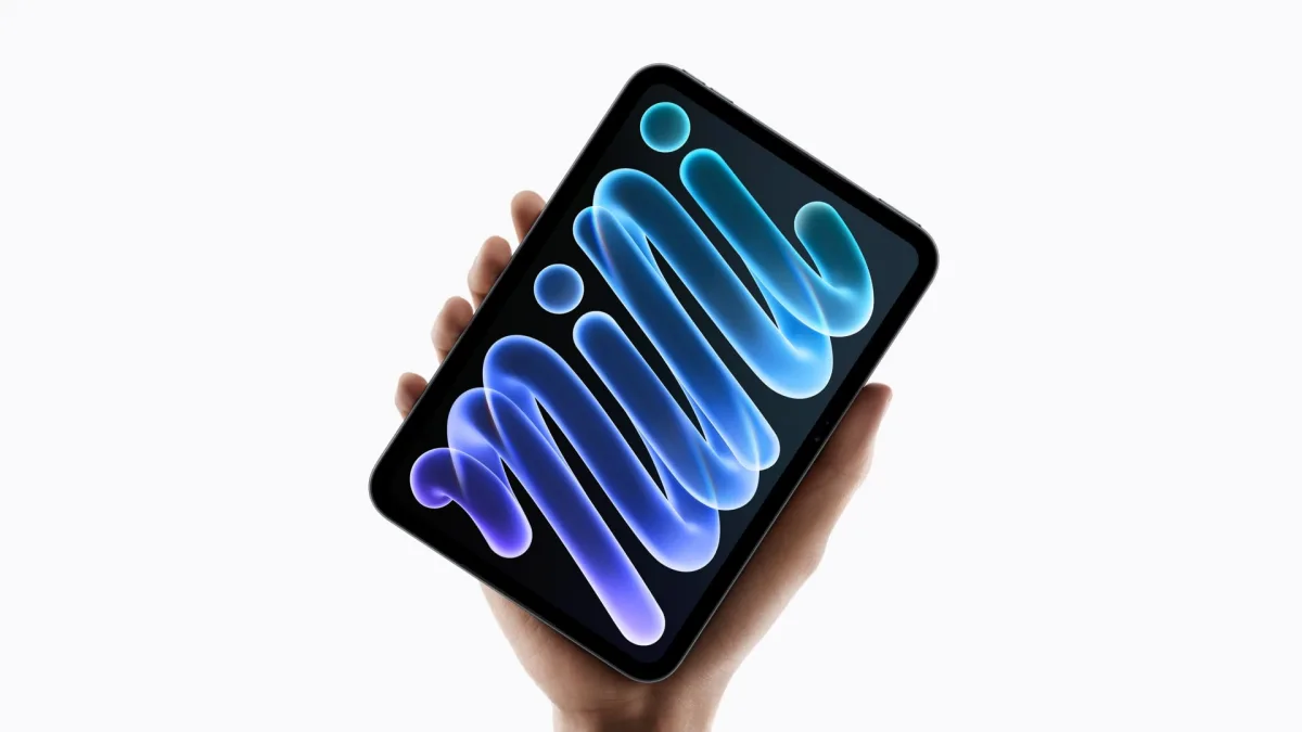 Elde tutulan yeni iPad mini’nin OLED ekranı