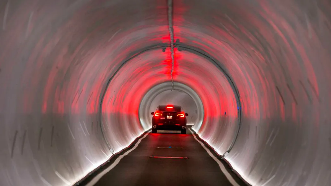 Elon Musk Las Vegas'ın Altına 104 KM'lik Tünel Ağı İnşa Edecek