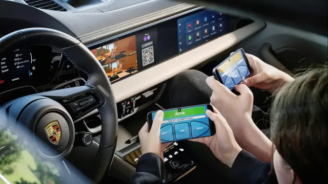 Porsche, Akıllı Ekranlarıyla Oyun Dünyasına Giriş Yaptı