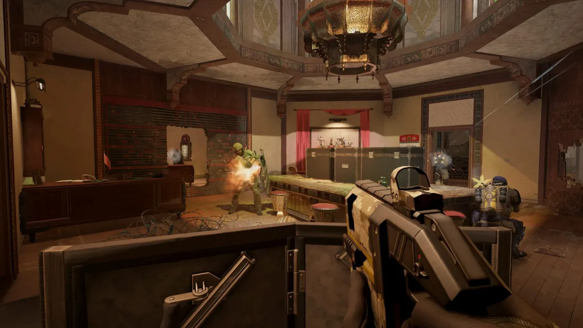 Rainbow Six Siege’de kalkanlı bir operatöre karşı çatışma sahnesi