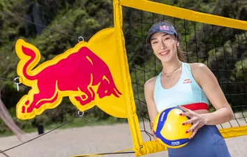 Red Bull Hande Gibi Smaçla Oyunuyla Hediyeler Dağıtıyor