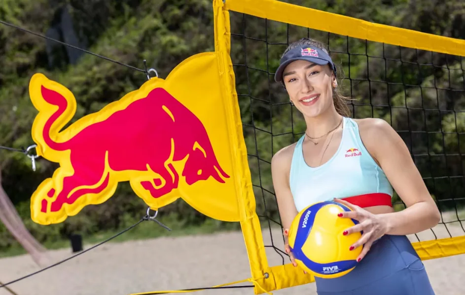 Red Bull Hande Gibi Smaçla Oyunuyla Hediyeler Dağıtıyor