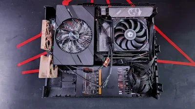 Oyuncular, Xbox One Kasalarında Kendi Oyun Bilgisayarlarını İnşa Ediyor